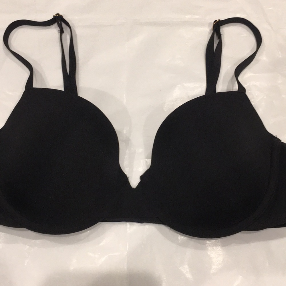 Le Mystere shine & sheer Demi Bra 32D